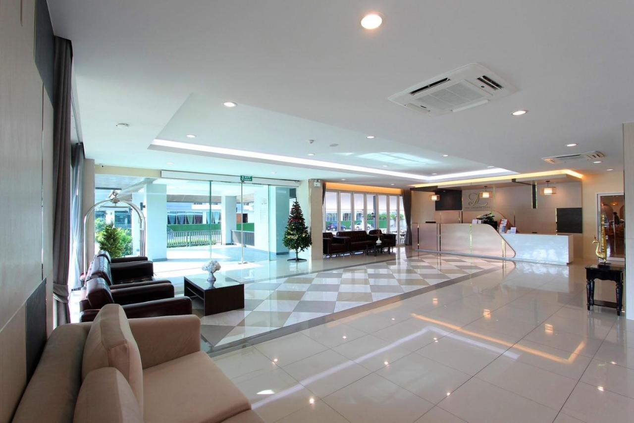 The Leisure Hotel บ้านบางบ่อ ภายนอก รูปภาพ